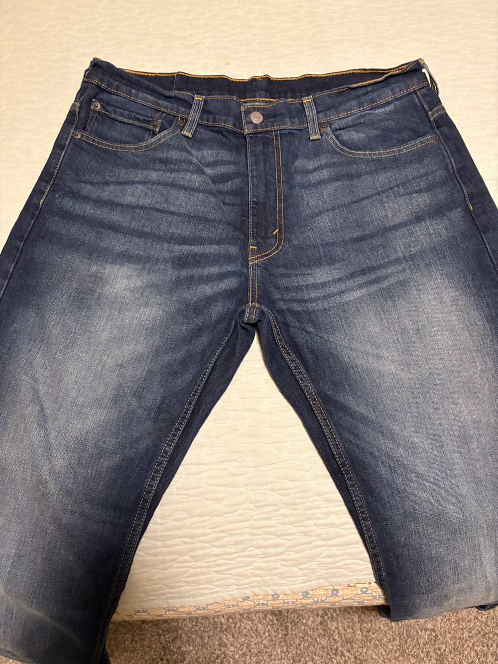 Levi Strauss & Co 569 men’s jeans size w33 L32